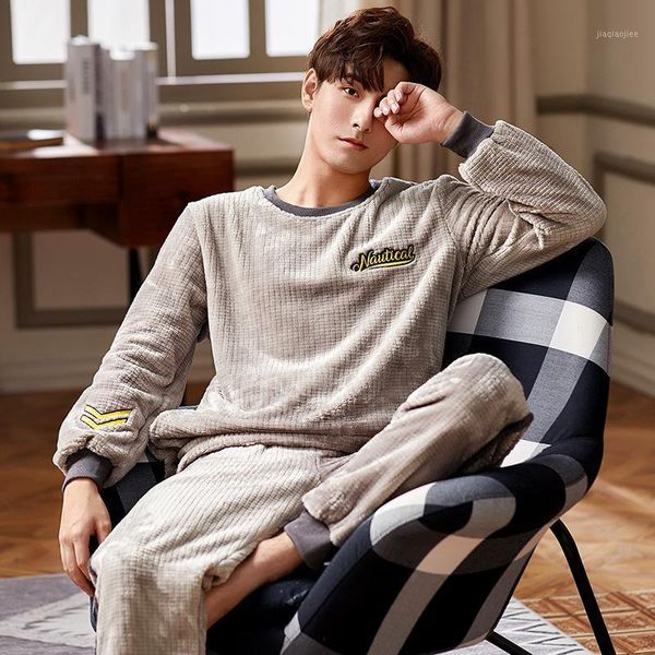 mimi pajamas male new winter 2020 thickening coral fleece flannel men leisure sports warm suit household to take1, Black;brown
mimi pajamas male new winter 2020 thickening coral fleece flannel men leisure sports warm suit household to take1, Black;brown