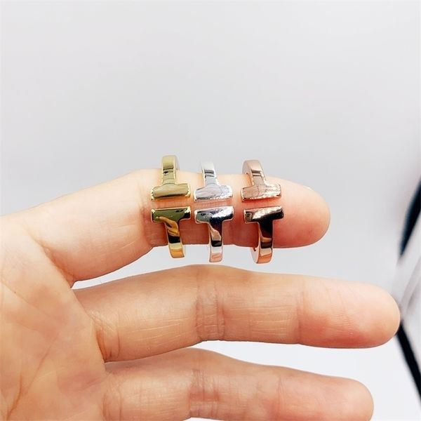 original model 1:1s925 sterling silver fineworkmanship classical style large glossy ring,ladies romance love jewelry gift 220225, Slivery;golden
original model 1:1s925 sterling silver fineworkmanship classical style large glossy ring,ladies romance love jewelry gift 220225, Slivery;golden