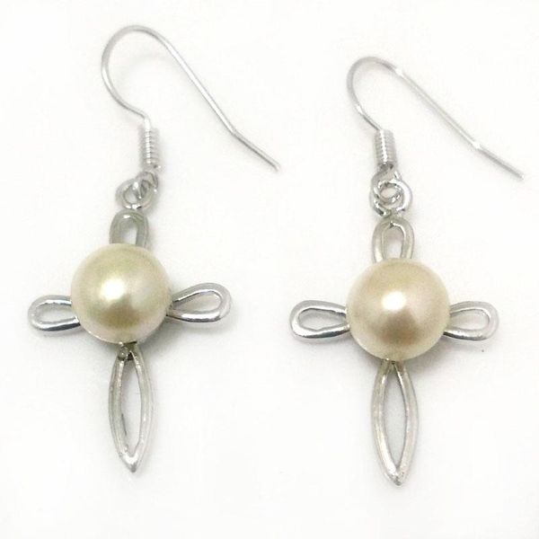 hoop & huggie 8-9mm natural white button pearl cross style hook earring, Golden;silver
hoop & huggie 8-9mm natural white button pearl cross style hook earring, Golden;silver