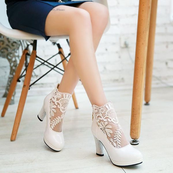 lapolaka 2020 wholesale plus size 48 lace women shoes ankle boots retro fashion high heels woman summer boots shoes, Black
lapolaka 2020 wholesale plus size 48 lace women shoes ankle boots retro fashion high heels woman summer boots shoes, Black