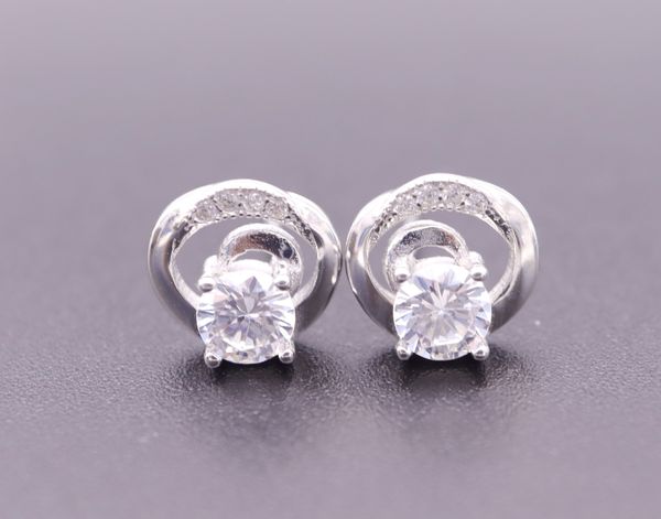 hengsheng s925 silver cross-border один продукт dropshipping кольцо круг круглый мода корейский стиль простой циркон стад серьги для женщин, Golden
hengsheng s925 silver cross-border один продукт dropshipping кольцо круг круглый мода корейский стиль простой циркон стад серьги для женщин, Golden