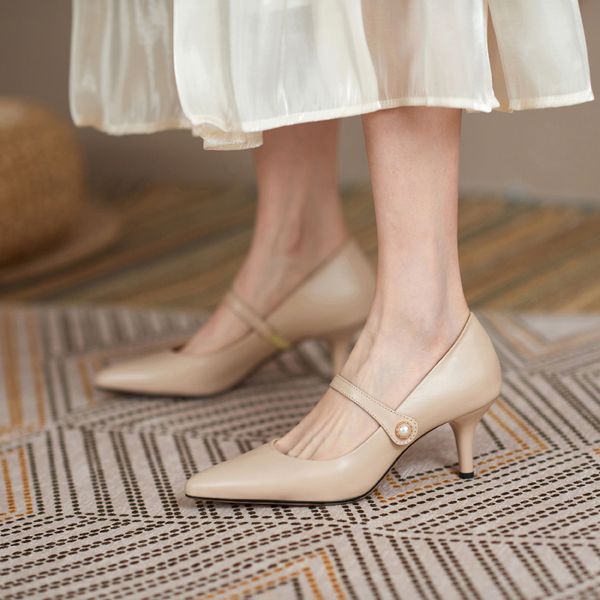 2020 offce elegant lady wearing toe pointed at genuine leather style weird female pumps spring shoes woman t3cc, Black
2020 offce elegant lady wearing toe pointed at genuine leather style weird female pumps spring shoes woman t3cc, Black