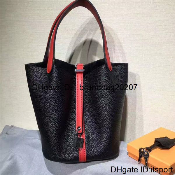 подлинная elegant2019 кожа женщина личи зерна головы слой коровьей орфографический сумки пакет цвет bucket одного плеча
подлинная elegant2019 кожа женщина личи зерна головы слой коровьей орфографический сумки пакет цвет bucket одного плеча
