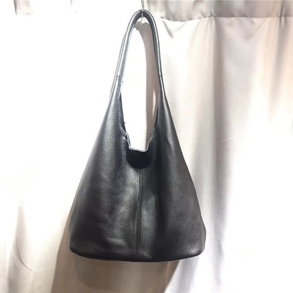 new fashion womens purses handbags oil wax leather large capacity tote bag casual pu leather women shoulder bag
new fashion womens purses handbags oil wax leather large capacity tote bag casual pu leather women shoulder bag