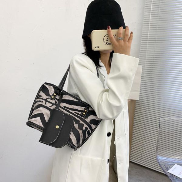 leopard printed crossbody bags lady shoulder handbags female pu leather small summer simple totes for women 2020 trend
leopard printed crossbody bags lady shoulder handbags female pu leather small summer simple totes for women 2020 trend