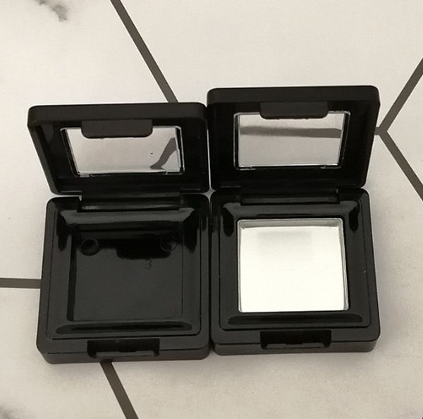 empty inner dia 26mm blush compact cosmetic packing bottle plastic case for blush powder, eye shadow box
empty inner dia 26mm blush compact cosmetic packing bottle plastic case for blush powder, eye shadow box