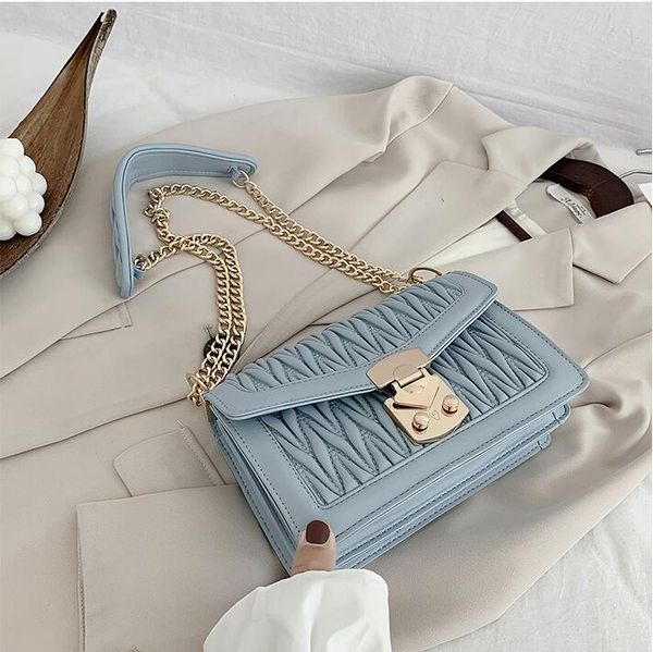 Factory wholesale women handbag new pleated women chain bag foreign soft leather shoulder bag street trend gold buckle messenger bag
Factory wholesale women handbag new pleated women chain bag foreign soft leather shoulder bag street trend gold buckle messenger bag