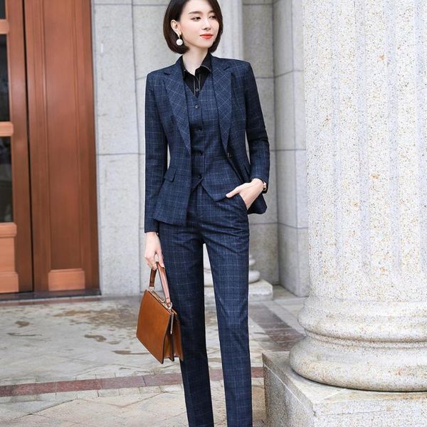 gray plaid blazer vest and pant 3 piece women pant suit uniform designs s-5xl for office lady business career work wear1, White;black
gray plaid blazer vest and pant 3 piece women pant suit uniform designs s-5xl for office lady business career work wear1, White;black