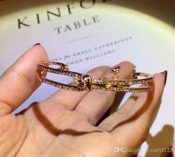 geometric type 2018 new austrian crystal knotted bracelet, full of personality,desinger jewelry bracelets bangle w9, Black
geometric type 2018 new austrian crystal knotted bracelet, full of personality,desinger jewelry bracelets bangle w9, Black