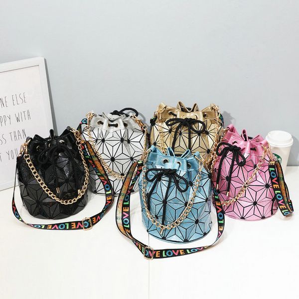 latest young girl pu bucket bag laser diamond purse geometric handbags plaid chain one shoulder crossbody drawstring bags, Black
latest young girl pu bucket bag laser diamond purse geometric handbags plaid chain one shoulder crossbody drawstring bags, Black
