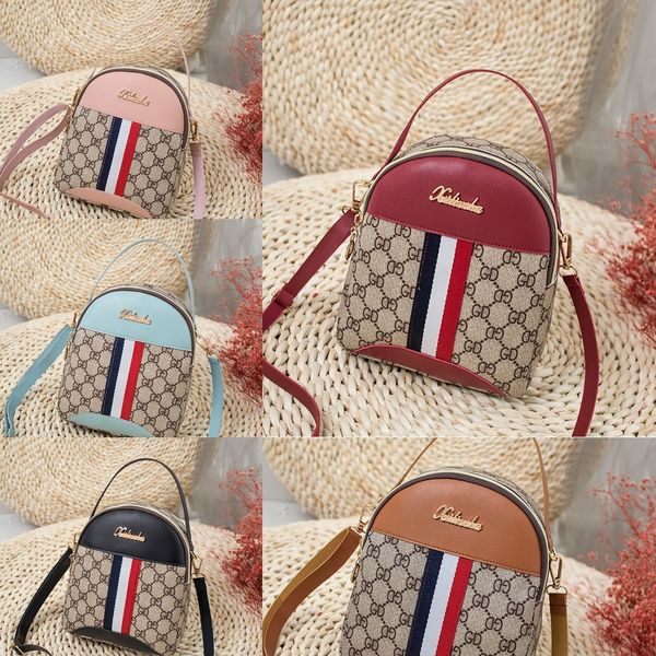 h1rbl 2020 new pu cross multi-functional shoulder printed leisure leather messenger and women's handbag shoulder bag women's doubl
h1rbl 2020 new pu cross multi-functional shoulder printed leisure leather messenger and women's handbag shoulder bag women's doubl