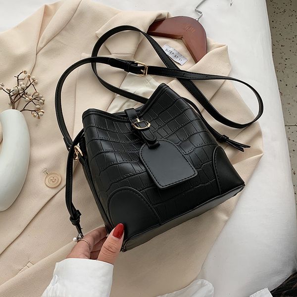 mini pu leather bucket bags for women 2020 stone pattern trending designer crossbody shoulder handbags women's cross body bag c1019
mini pu leather bucket bags for women 2020 stone pattern trending designer crossbody shoulder handbags women's cross body bag c1019