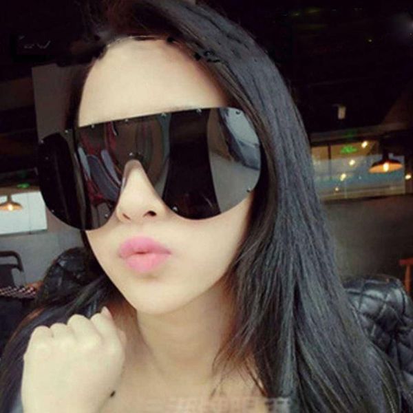 2020 brand designer polarized big frame sunglasses for women oversize shades eyewear metal rivets decorative ladies sun glasses, White;black
2020 brand designer polarized big frame sunglasses for women oversize shades eyewear metal rivets decorative ladies sun glasses, White;black