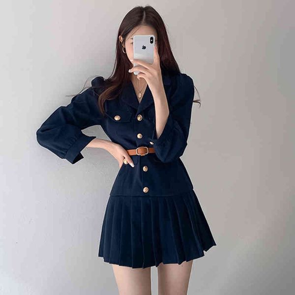 Woman Chic Dress Spring Korean Ins Retro Temperament Lapel Single-breasted Pleated Design Dress Tide With Belt, Black;gray
Woman Chic Dress Spring Korean Ins Retro Temperament Lapel Single-breasted Pleated Design Dress Tide With Belt, Black;gray