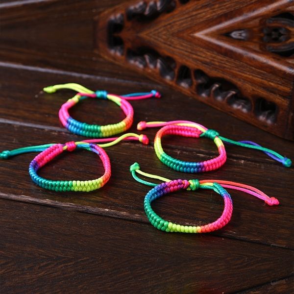 tgtnw ручной фортуны узел цветные dragon boat tail браслет braceletphoenix фестиваль красочного канат год жизнь красного канат браслет товар, Golden;silver
tgtnw ручной фортуны узел цветные dragon boat tail браслет braceletphoenix фестиваль красочного канат год жизнь красного канат браслет товар, Golden;silver