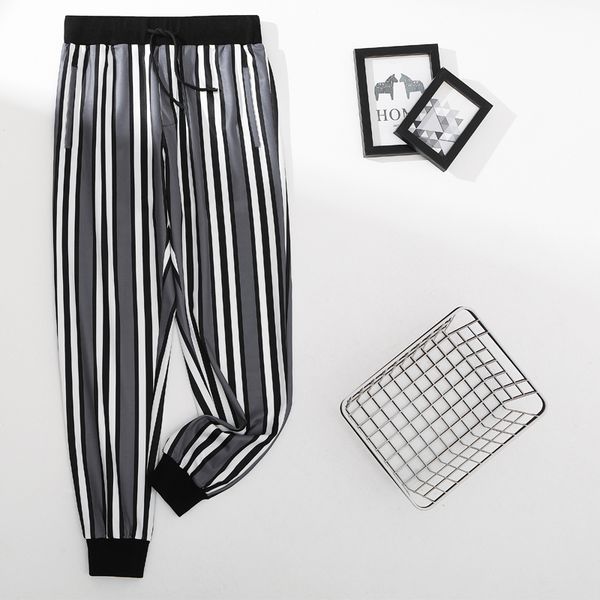 2020 autumn streetwear english breeches casual style men's sports laceup pants pantalone corridors hombre, Black
2020 autumn streetwear english breeches casual style men's sports laceup pants pantalone corridors hombre, Black