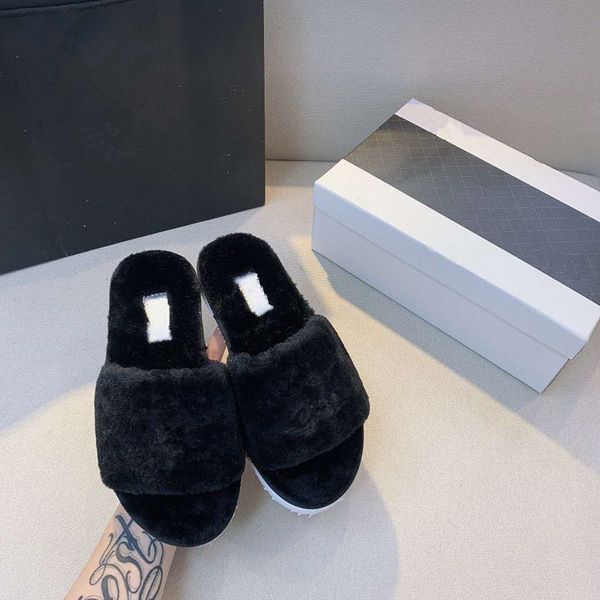 2021 luxurys designers womens classic shoes winter luxury furry slipper casual plush sliders home flip flops flat sandals, Black
2021 luxurys designers womens classic shoes winter luxury furry slipper casual plush sliders home flip flops flat sandals, Black