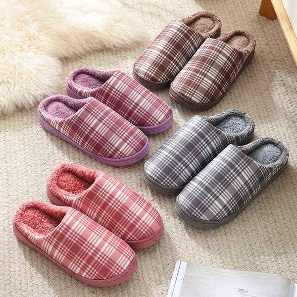 cotton slippers women's warm plaid wool slippers with thick soles at home in autumn and winter y220214, Black
cotton slippers women's warm plaid wool slippers with thick soles at home in autumn and winter y220214, Black
