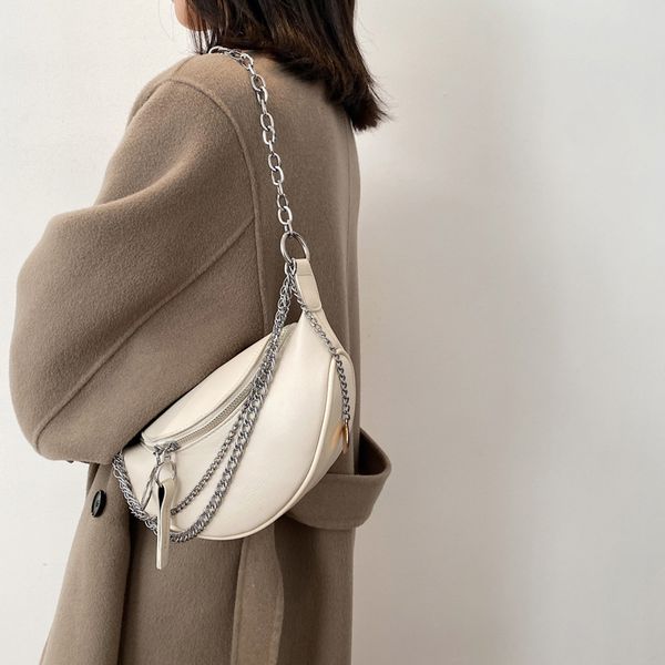 bag female 2022 spring new net red fashion chain foreign temperament single shoulder trend messenger bag
bag female 2022 spring new net red fashion chain foreign temperament single shoulder trend messenger bag