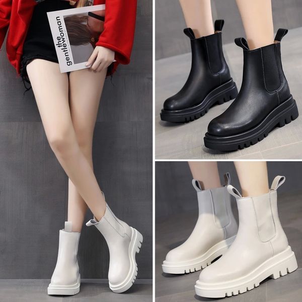 100% genuine leather shoes women boots 2020 autumn early winter shoes cow leather women ankle boots thick sole 5.5cm a2590 #v47t, Black
100% genuine leather shoes women boots 2020 autumn early winter shoes cow leather women ankle boots thick sole 5.5cm a2590 #v47t, Black