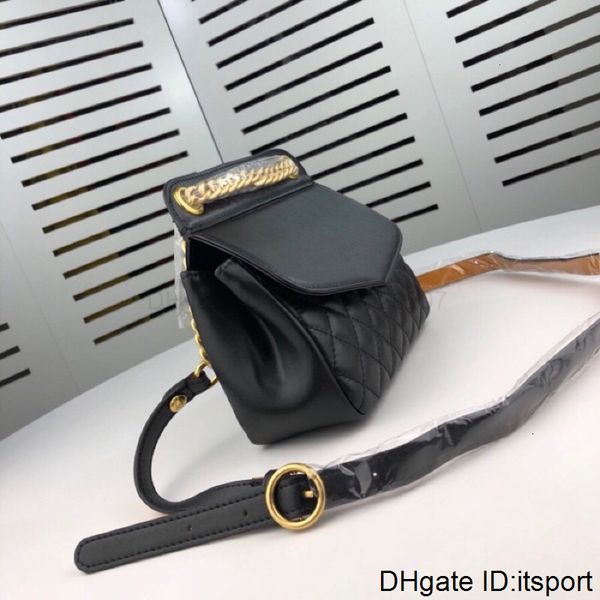 style classic fashion shoulder women's genuine leather mini square wallet handbag diamond check flap crossbody bag
style classic fashion shoulder women's genuine leather mini square wallet handbag diamond check flap crossbody bag
