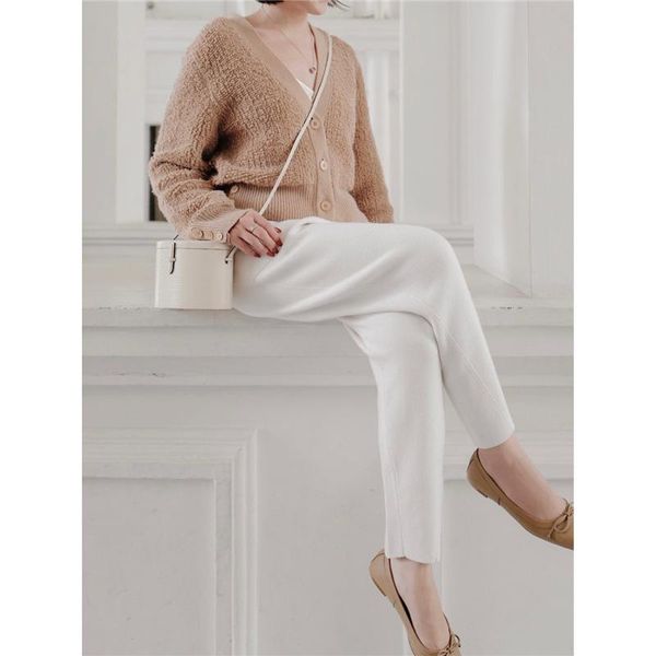 elastic waist knit pants solid color loose casual pants thick harem casual, Black;white
elastic waist knit pants solid color loose casual pants thick harem casual, Black;white