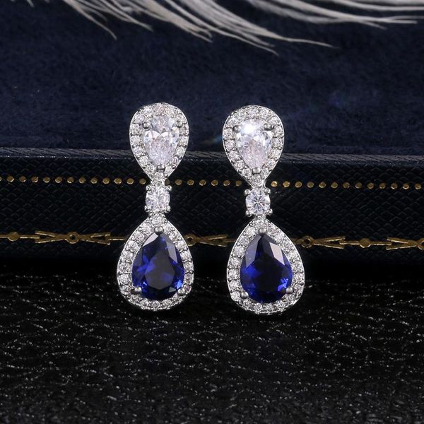 luxo feminino de cristal azul zircon brincos do parafuso prisioneiro moda brincos de prata esterlina para as mulheres do vin, Golden;silver
luxo feminino de cristal azul zircon brincos do parafuso prisioneiro moda brincos de prata esterlina para as mulheres do vin, Golden;silver