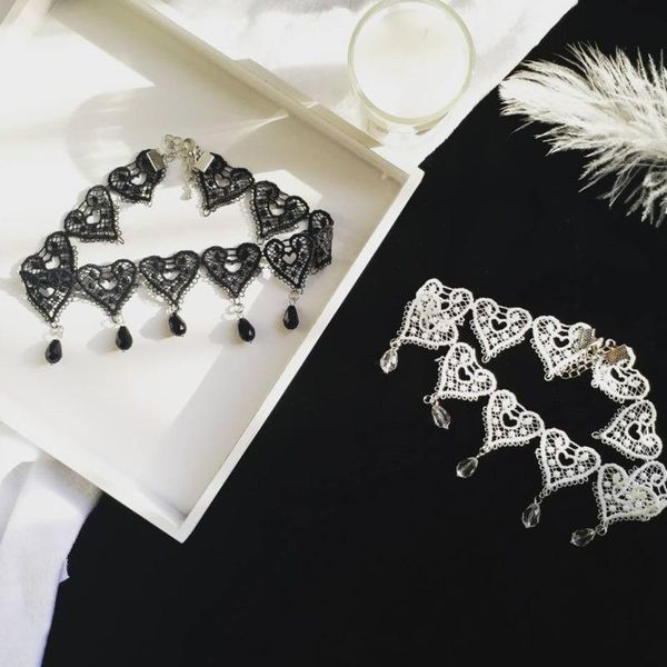 chokers japan and korea summer black white heart-shaped lace crystal pendant choker necklace for women girls party jewelry, Golden;silver
chokers japan and korea summer black white heart-shaped lace crystal pendant choker necklace for women girls party jewelry, Golden;silver