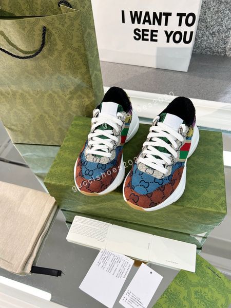 2022 mens womens casual shoes white black blue air cushion triple s low make old combination boots sports, Black;red
2022 mens womens casual shoes white black blue air cushion triple s low make old combination boots sports, Black;red