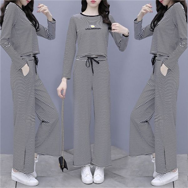 casual female tracksuits of women's workout clothes two pieces pantalon large taille 1lve, White
casual female tracksuits of women's workout clothes two pieces pantalon large taille 1lve, White