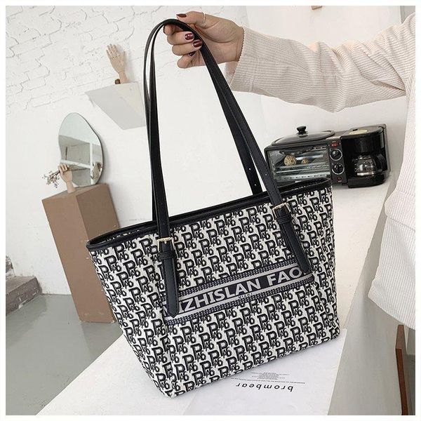 fashion ladies canvas handbag letter printing large handbag female designer luxury shopping bag travel bag
fashion ladies canvas handbag letter printing large handbag female designer luxury shopping bag travel bag