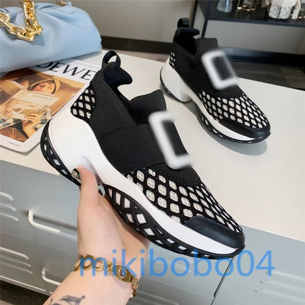 2021 new popular designer man woman's fashion low cut lace up breathable mesh sneaker shoe outdoors race runner casual shoe, Black;red
2021 new popular designer man woman's fashion low cut lace up breathable mesh sneaker shoe outdoors race runner casual shoe, Black;red