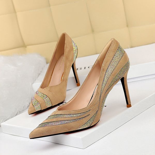 2021 new european and banquet show fine nightclub heels suede stitching unique women's shoes 85no, Black
2021 new european and banquet show fine nightclub heels suede stitching unique women's shoes 85no, Black