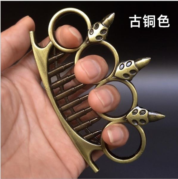 20 bullet head iron four-finger tiger car equipment broken window life-saving hammer martial arts fight knuckle brass ring fist buckle
20 bullet head iron four-finger tiger car equipment broken window life-saving hammer martial arts fight knuckle brass ring fist buckle