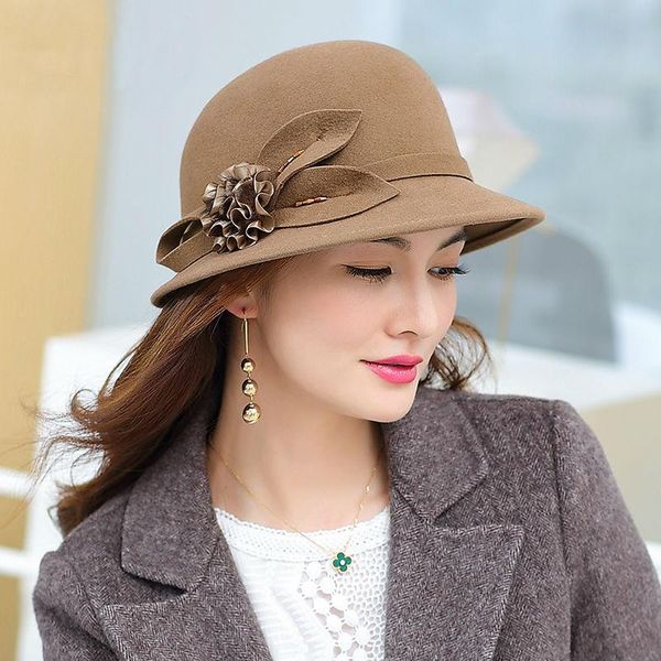 stingy brim hats 2021 winter lady chic flower fedora women party formal 100% australia wool felt hat, Blue;gray
stingy brim hats 2021 winter lady chic flower fedora women party formal 100% australia wool felt hat, Blue;gray