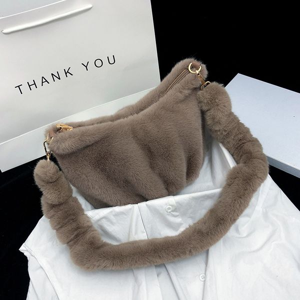 new winter faux fur crossbody bags for women 2020 fashion hobos plush handbags ladies shoulder messenger bags female purses
new winter faux fur crossbody bags for women 2020 fashion hobos plush handbags ladies shoulder messenger bags female purses