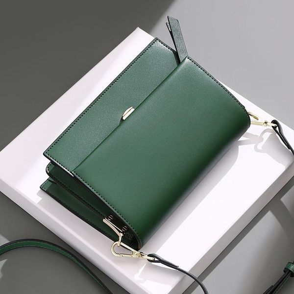 brand design luxury women's bags leather messenger bag fashion and versatile small flap bag soft shoulder for women
brand design luxury women's bags leather messenger bag fashion and versatile small flap bag soft shoulder for women