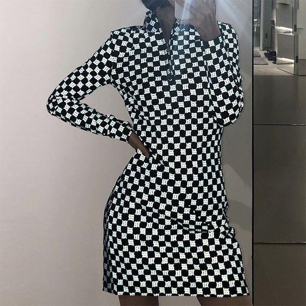 2021 new design mstyle fashion reflective material letter print women long sleeve dress zipper high streetwear female dress, Black;gray
2021 new design mstyle fashion reflective material letter print women long sleeve dress zipper high streetwear female dress, Black;gray