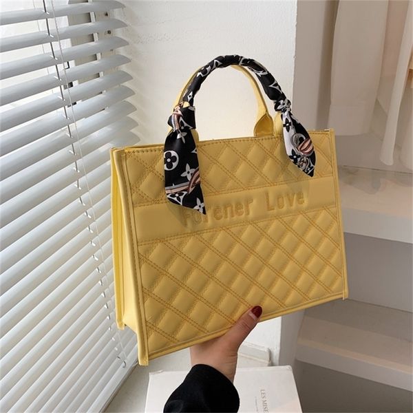 2022 factory wholesale new summer series women's letter big net red tide korean fashion simple handbag gnje
2022 factory wholesale new summer series women's letter big net red tide korean fashion simple handbag gnje
