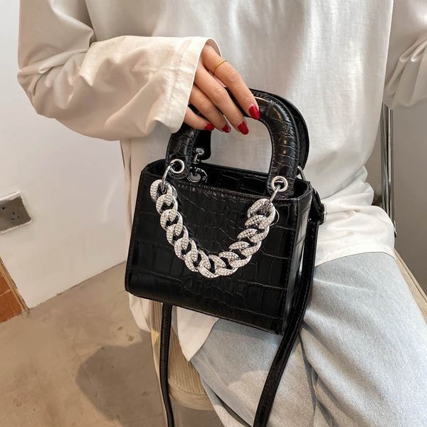 small bag female 2021 spring and summer new fashion portable princess texture stone grain gradient color messenger women's
small bag female 2021 spring and summer new fashion portable princess texture stone grain gradient color messenger women's