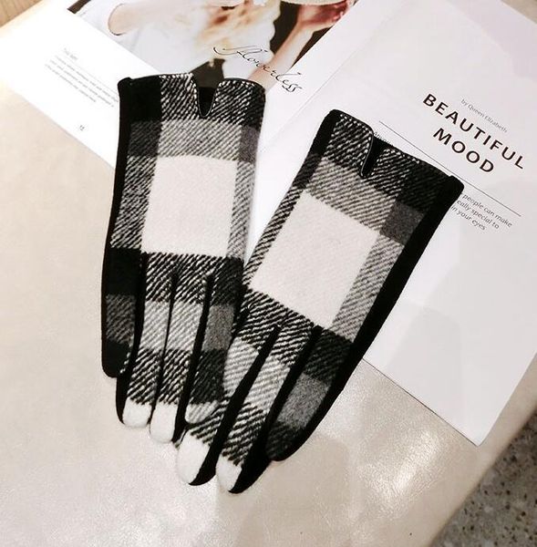 women' autumn winter warm plaid wool gloves lady' checked touch screen cashmere glove winter driving glove r2260 201020, Blue;gray
women' autumn winter warm plaid wool gloves lady' checked touch screen cashmere glove winter driving glove r2260 201020, Blue;gray