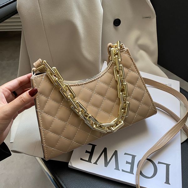 vintage thick chains women's bag diamond lattice designer luxury shoulder bags pu leather ladies handbag female cross body sac, Red;black
vintage thick chains women's bag diamond lattice designer luxury shoulder bags pu leather ladies handbag female cross body sac, Red;black