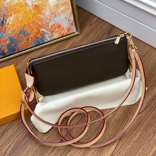 mahjong package a small lightweight handbag made of canvas m40712 fashion bags it can be hand-held or slung across the body zipper design
mahjong package a small lightweight handbag made of canvas m40712 fashion bags it can be hand-held or slung across the body zipper design