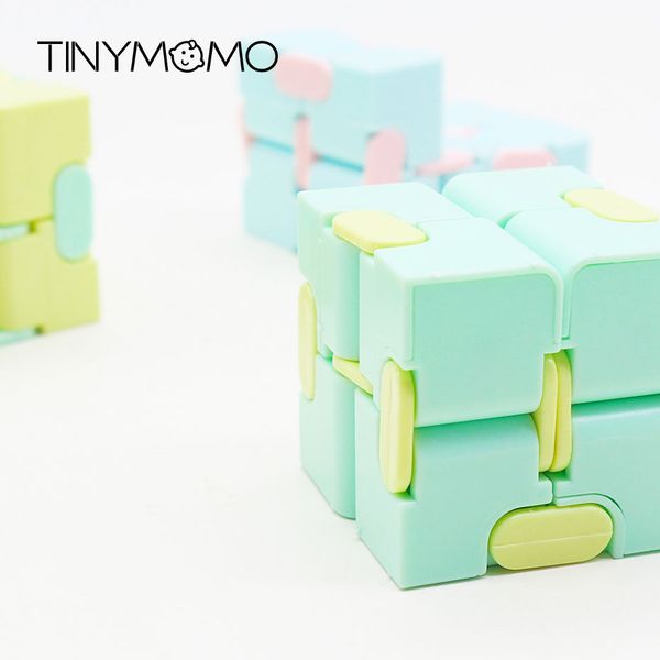 2021 latestfinger infinity anxiety puzzle edc mini toy stress relief cube blocks kids funny gift toys for children new
2021 latestfinger infinity anxiety puzzle edc mini toy stress relief cube blocks kids funny gift toys for children new