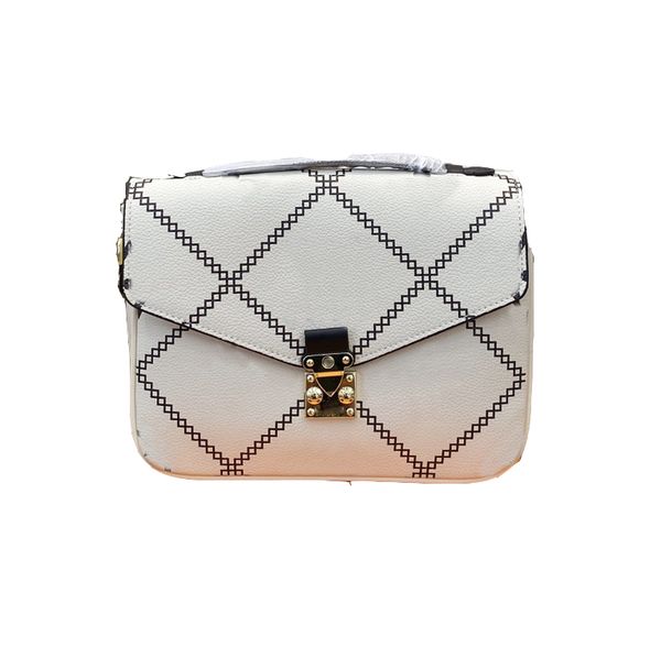 women luxurys designers totes bags diamond lattice letters handbag shouder crossbody bag genuine leather messenger ladies travel handbags 25
women luxurys designers totes bags diamond lattice letters handbag shouder crossbody bag genuine leather messenger ladies travel handbags 25