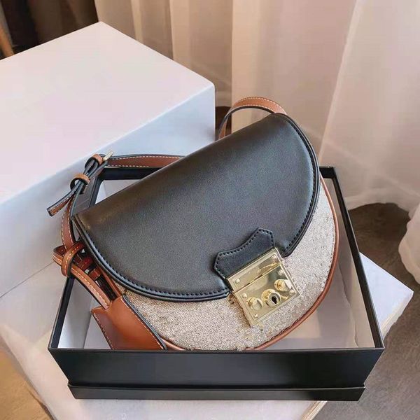 package female inclined women printing single shoulder bag genuine leather handbags shoulderbag handbag saddle bags
package female inclined women printing single shoulder bag genuine leather handbags shoulderbag handbag saddle bags