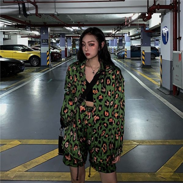 2020 summer new street trendy fashion bf girl shorts and shortsversatile personality leopard print cardigan two piece shorts set for women 8, Gray
2020 summer new street trendy fashion bf girl shorts and shortsversatile personality leopard print cardigan two piece shorts set for women 8, Gray