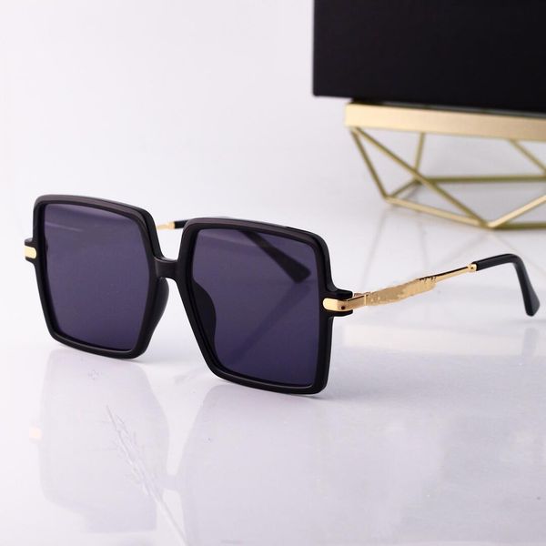 fashion designer sunglasses summer goggle beach sun glasses for man woman 7 color optional good quality 7186, White;black
fashion designer sunglasses summer goggle beach sun glasses for man woman 7 color optional good quality 7186, White;black