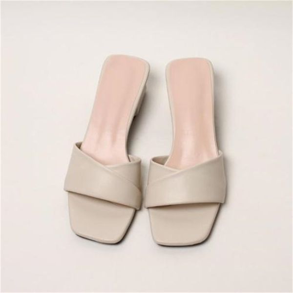 2021 new summer semi-high heels thick color solid daily simple women's slippers lr75, Black
2021 new summer semi-high heels thick color solid daily simple women's slippers lr75, Black