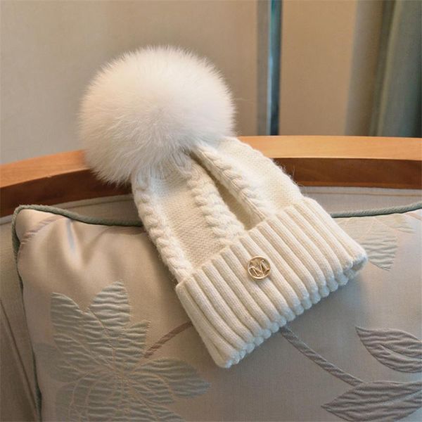 winter women's natural fur pom pom knitted beanies fashion rhinestone skullies girls real fur knit caps bonnet hat, Blue;gray
winter women's natural fur pom pom knitted beanies fashion rhinestone skullies girls real fur knit caps bonnet hat, Blue;gray